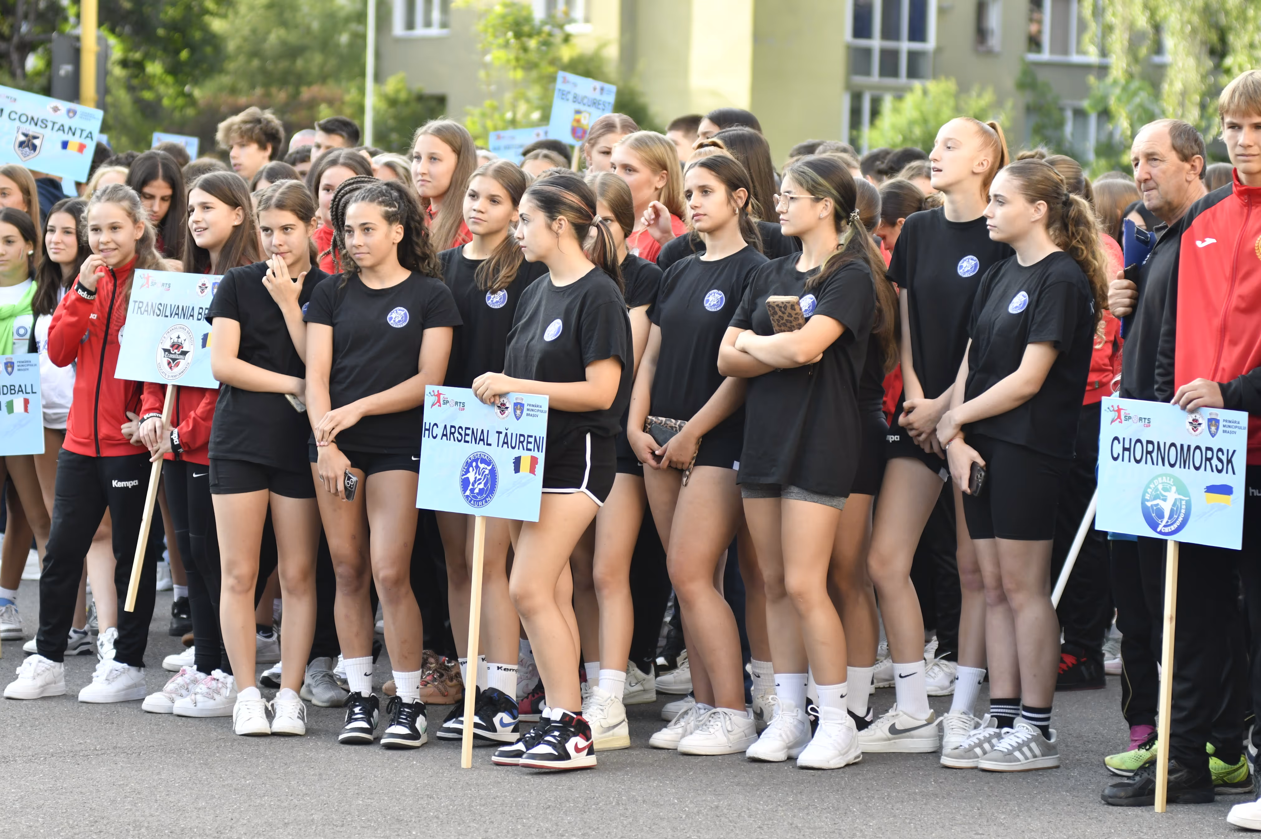 Moment de la ceremonia de deschidere FunSports Cup 2025