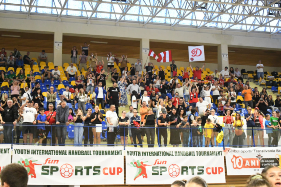 Publicul FunSports Cup în tribune