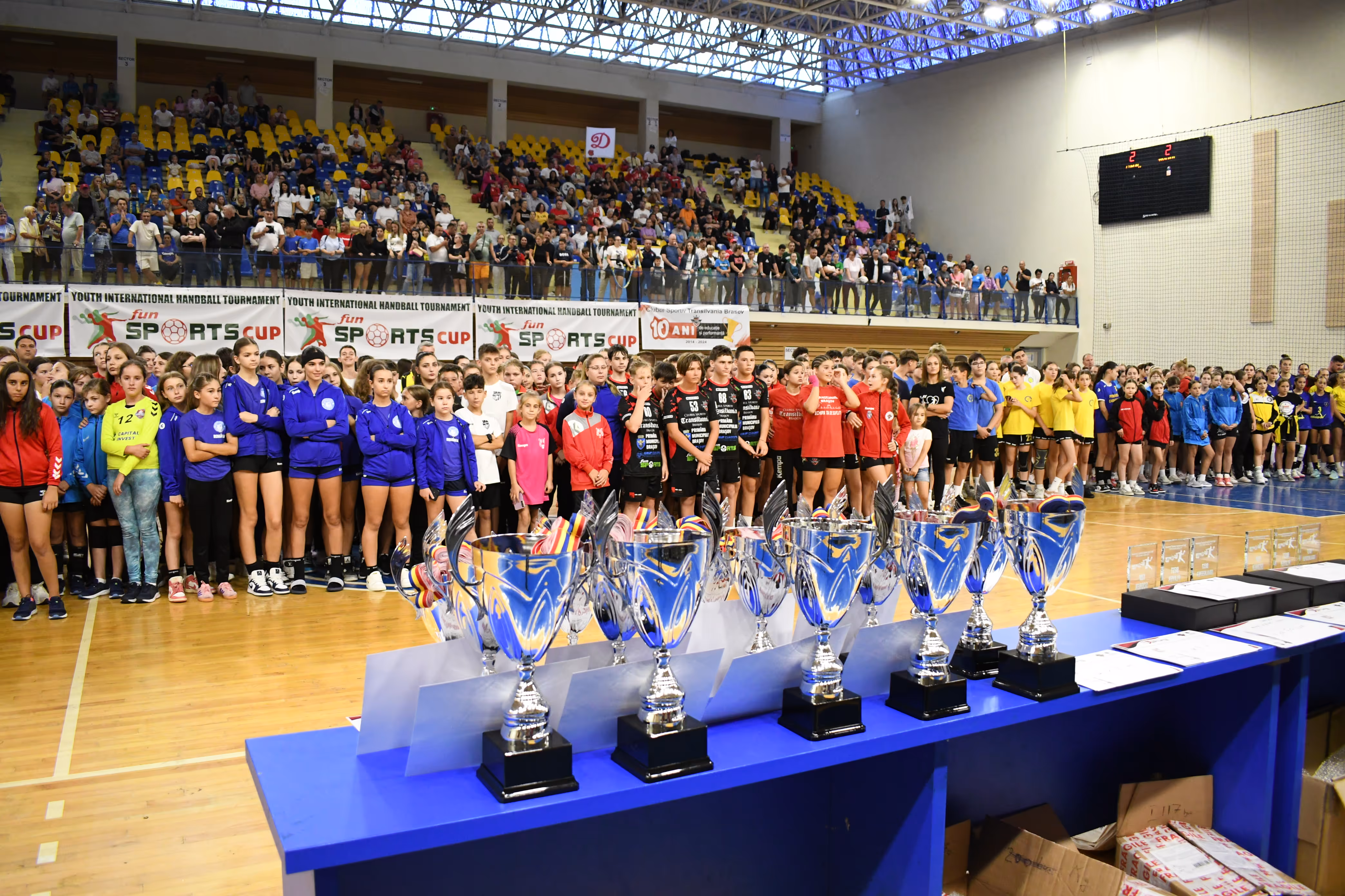 Moment de la ceremonia de premiere FunSports Cup 2025