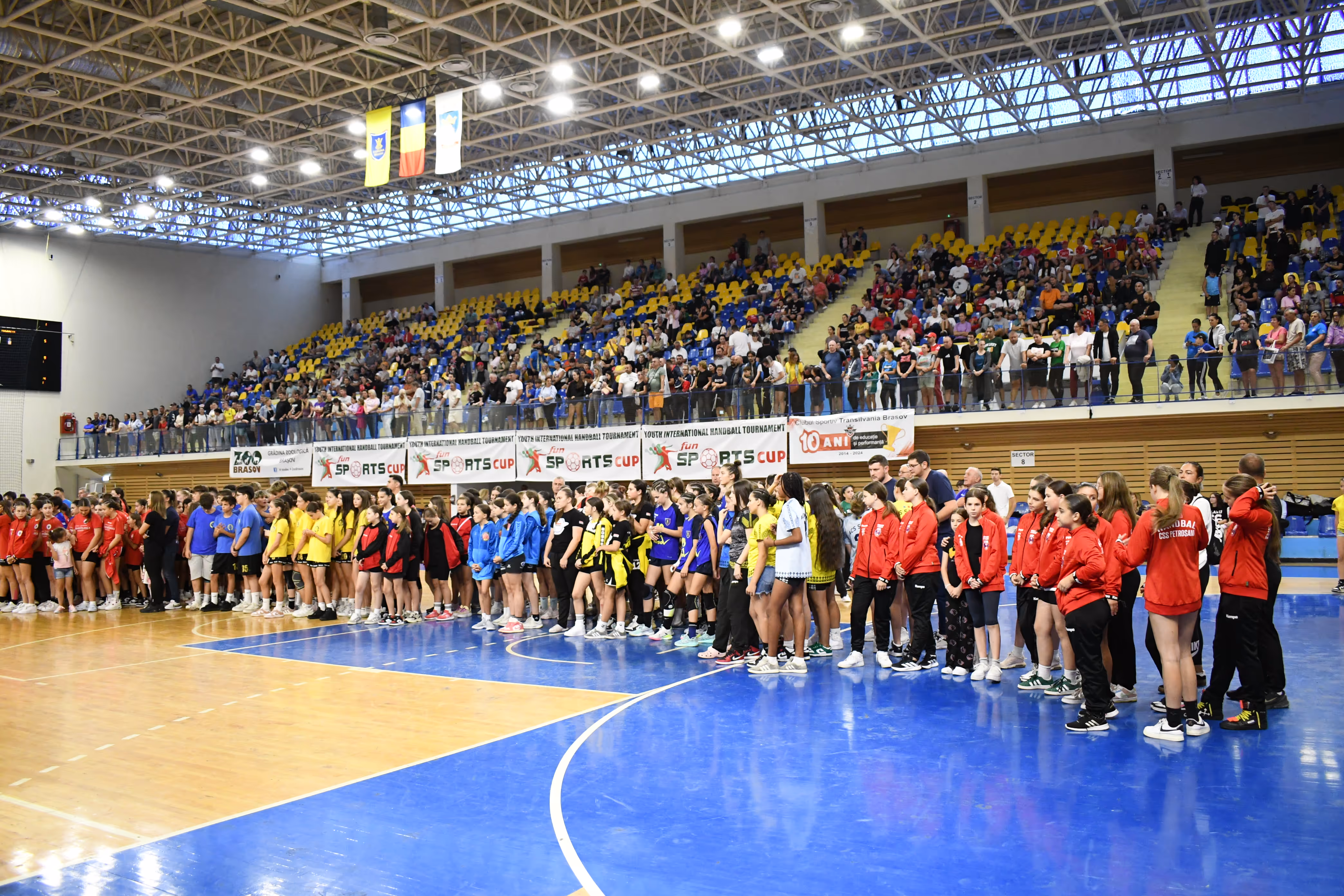 Moment de la ceremonia de premiere FunSports Cup 2025
