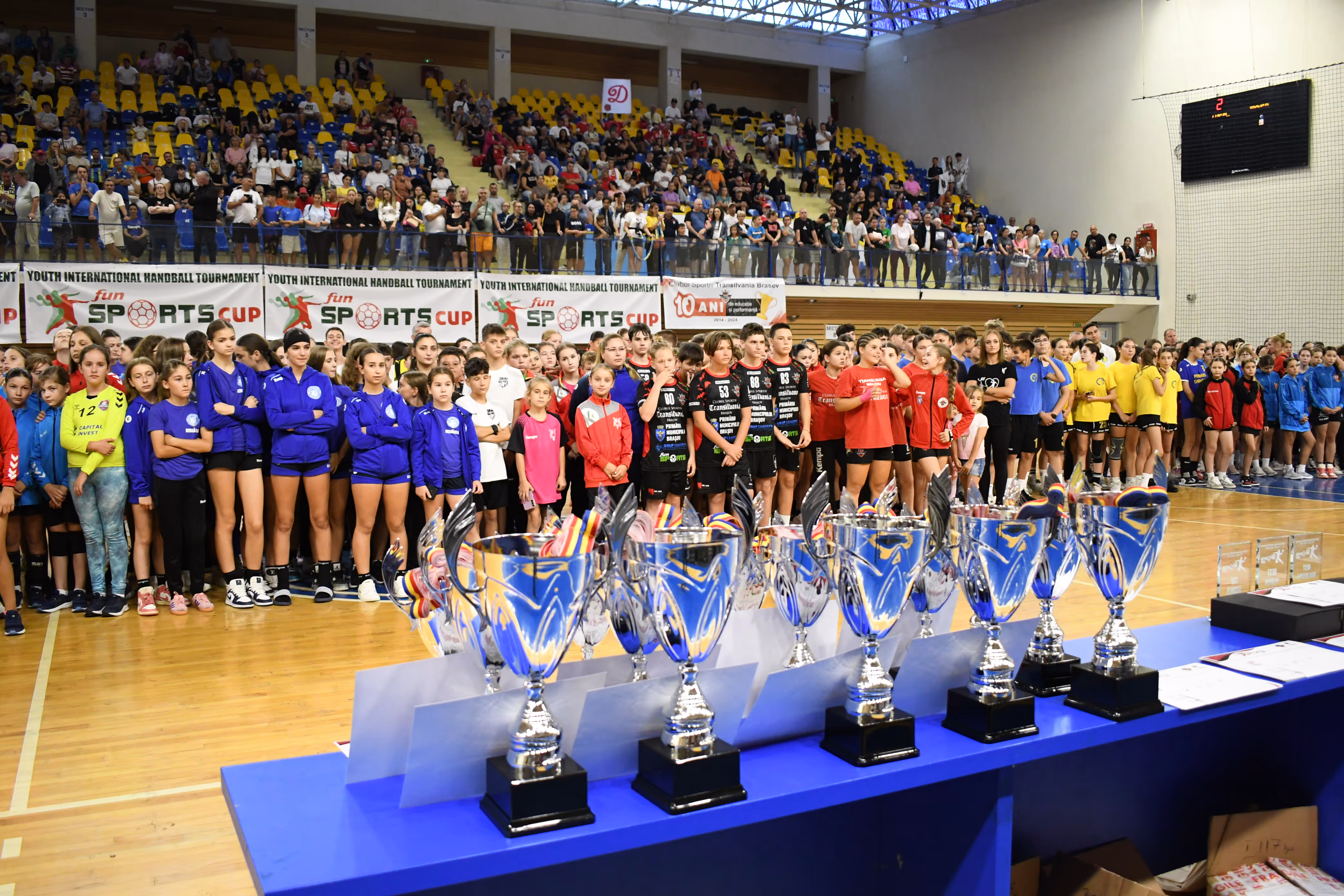 Moment de la ceremonia de premiere FunSports Cup 2025