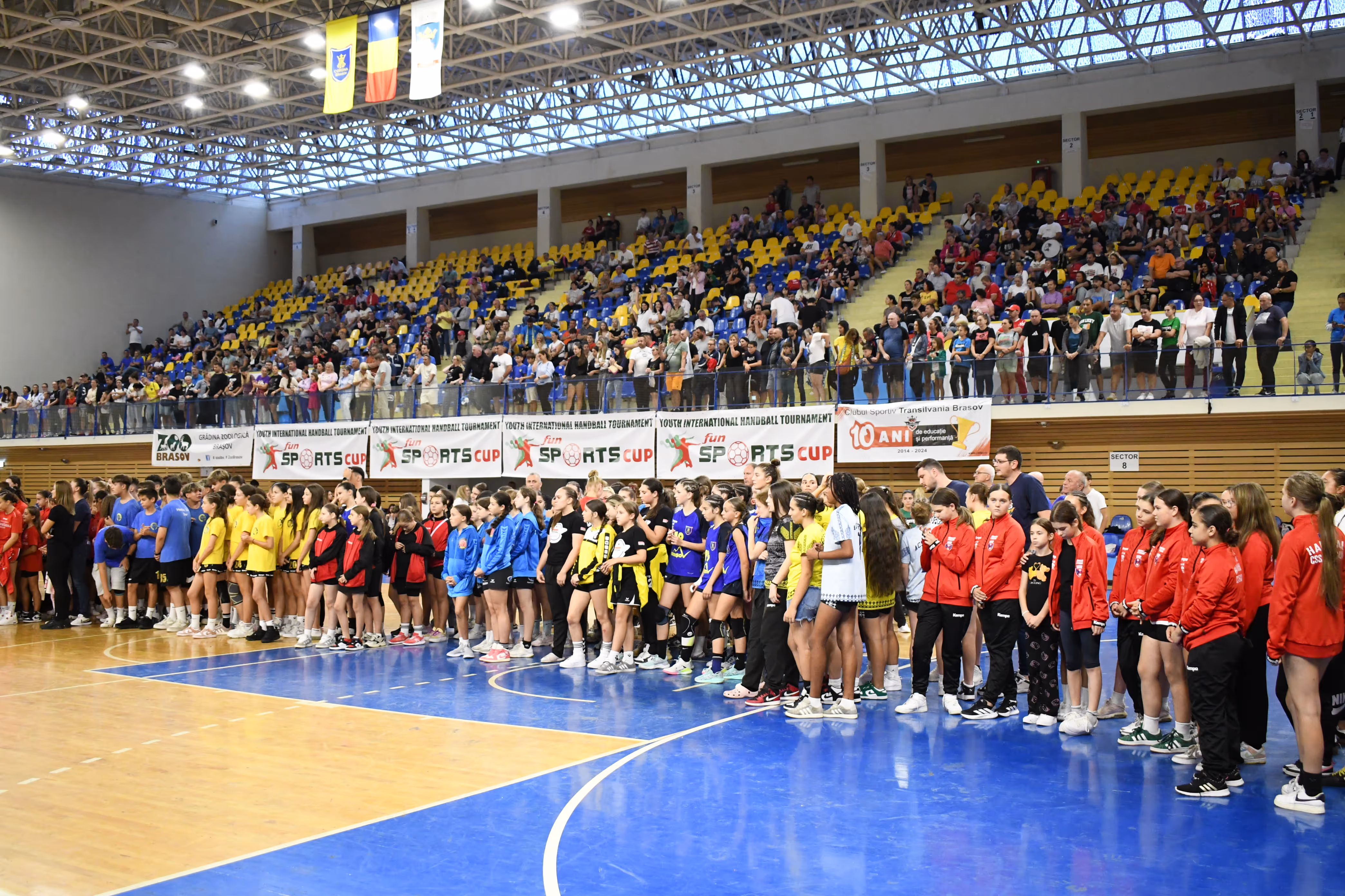 Moment de la ceremonia de premiere FunSports Cup 2025