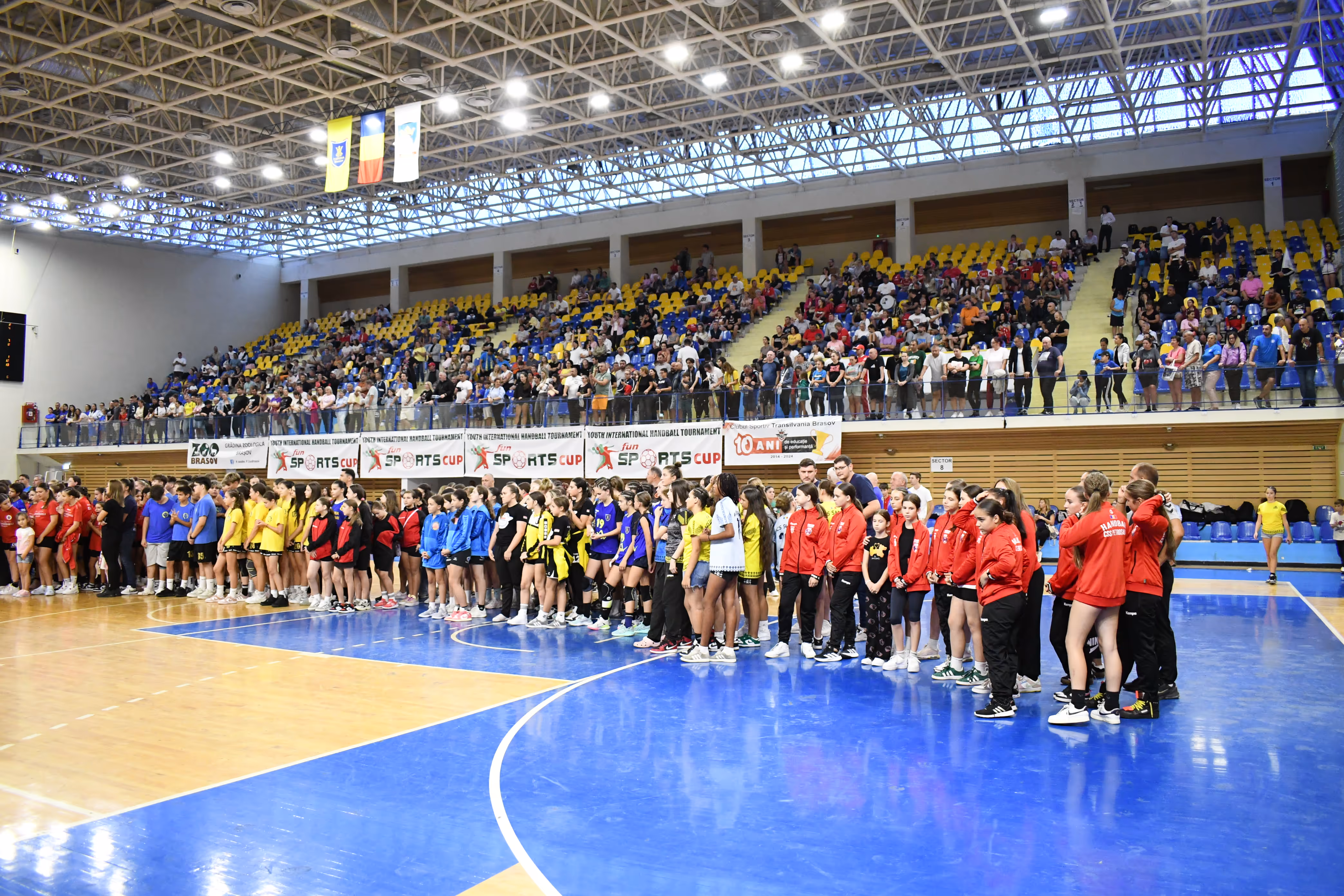 Moment de la ceremonia de premiere FunSports Cup 2025