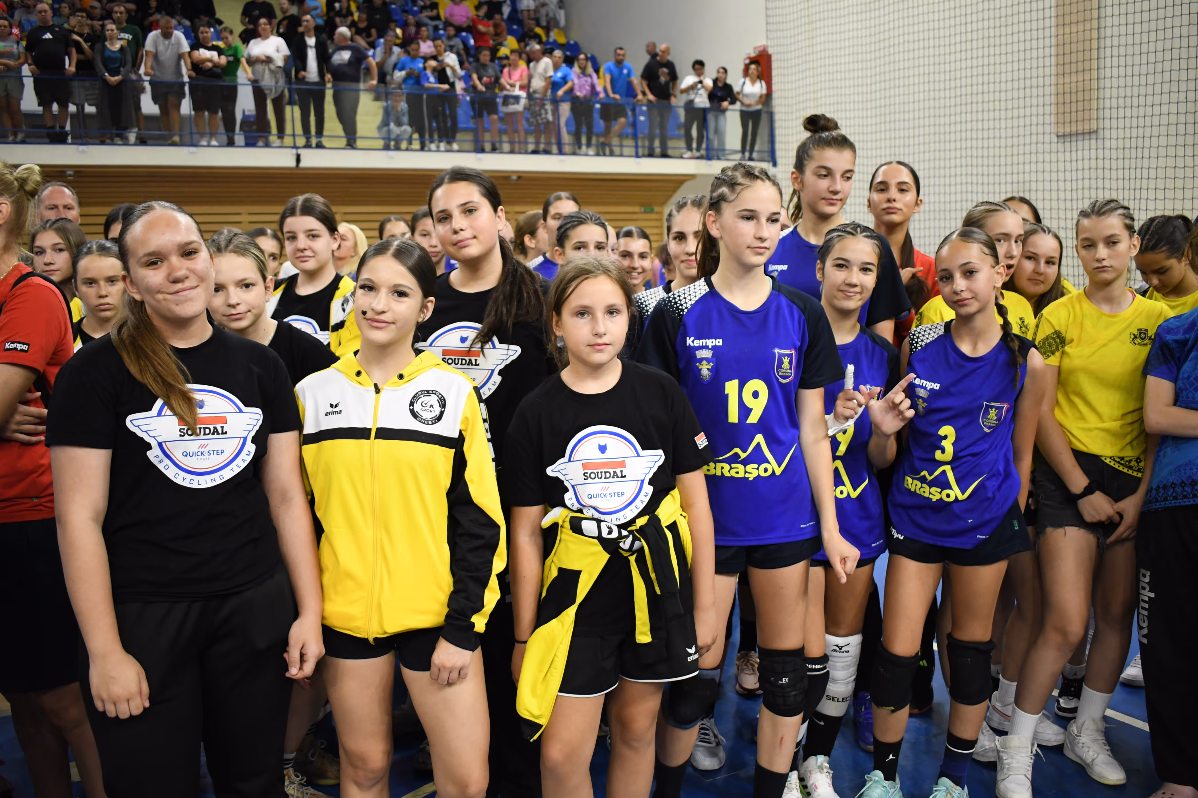 Moment de la ceremonia de premiere FunSports Cup 2025